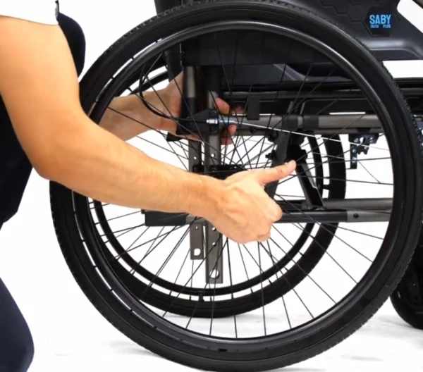Saby Plus uso montaje – Sistema quick release de ruedas traseras